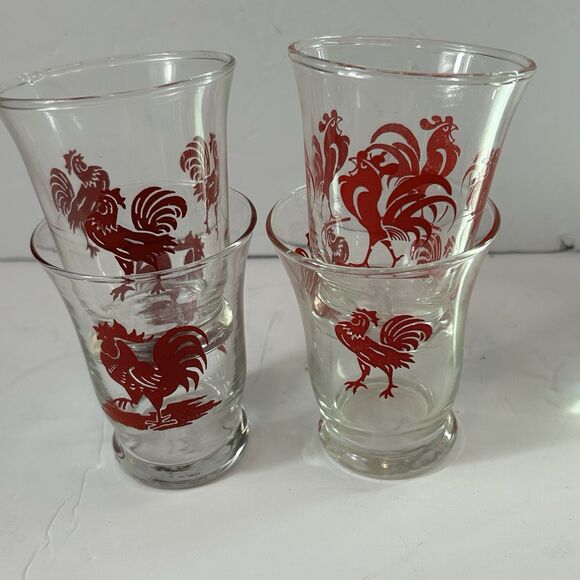 Vintage Red Rooster Juice Glasses Set 4 Farmhouse Diffferent Designs 3" Libbey? - Picture 7 of 9